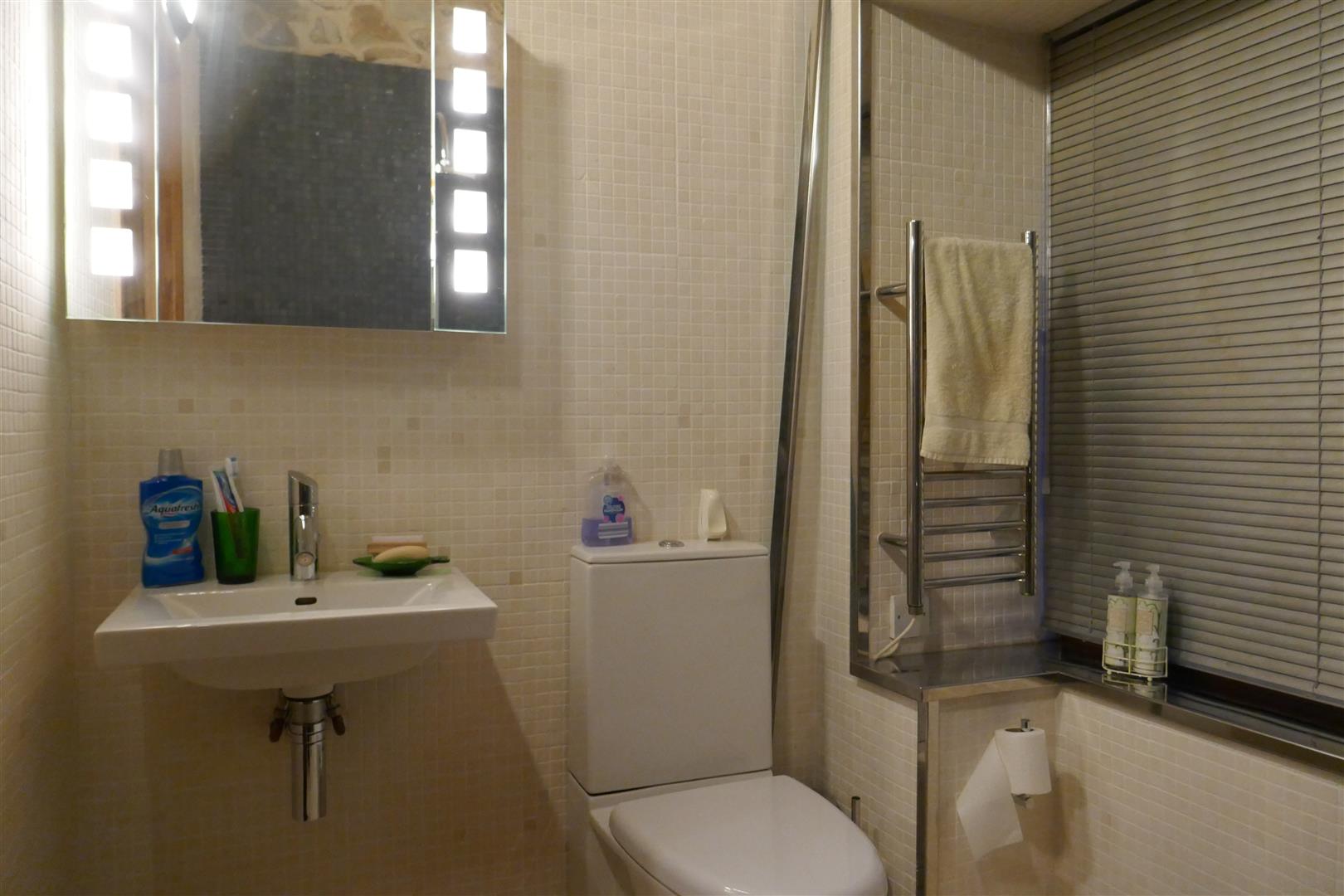 ANOTHER ROOM ASPECT
